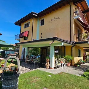 Sandra , Sirmione Italien